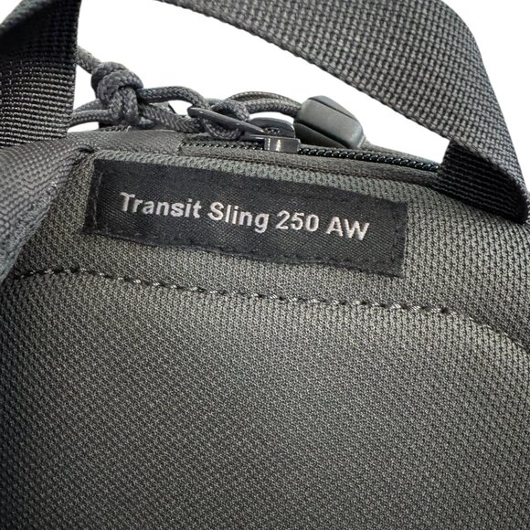 Lowepro Camera Bag Transit Sling Slate 250AW NEW NWT backpack - Picture 3 of 12